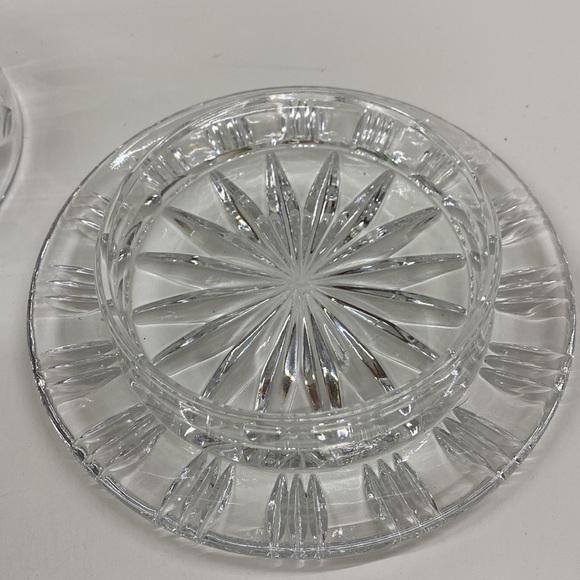 Vintage Crystal round butter dish cheese ball keeper. Glass - Picture 3 of 4